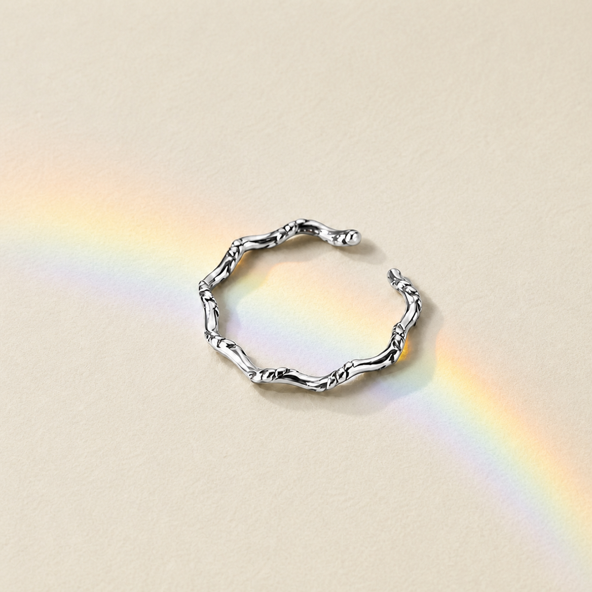 The Coastal Vine Ring