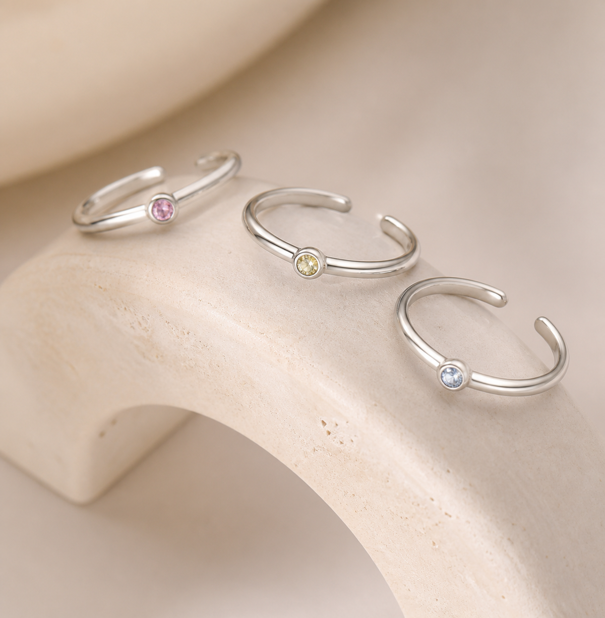 The Solitary Beacon Ring
