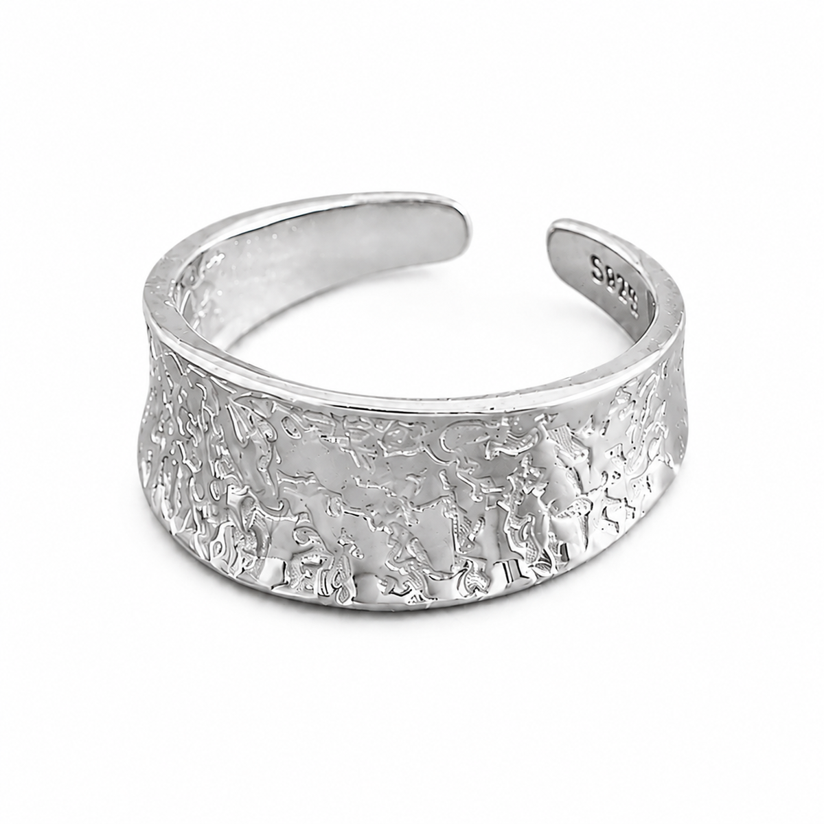 Shoreline Molten Texture Band Ring